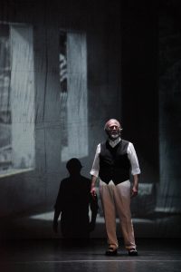 Read more about the article Cantata Greca | Moni Ovadia interprets Yiannis Ritsos | A performance inspired by two poems by Yiannis Ritsos translated by Nicola Crocetti