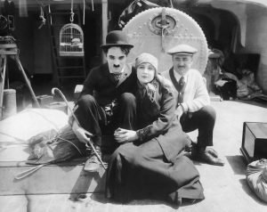 Read more about the article Charlie Chaplin: The best moments 1 [His Musical Career 1914 – Easy Street 1917 – The Immigrant 1917]