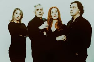 Read more about the article «Ένα τριήμερο στην Εξοχή μαζί» του Θεοδόση Πελεγρίνη, σε σκηνοθεσία Γιώργου Μανιώτη