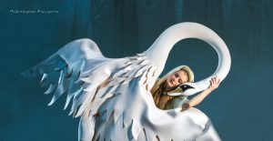 Read more about the article "HOMERS ILIAD" – The new theatrical performance by Karmen Rouggeri