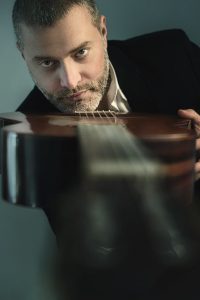 Read more about the article "In the magic of the guitar" | A musical performance with the leading Greek guitarist Panayiotis Margaris